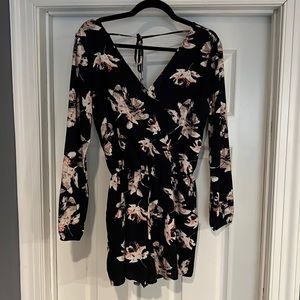 Romper long sleeve with shorts- front pockets